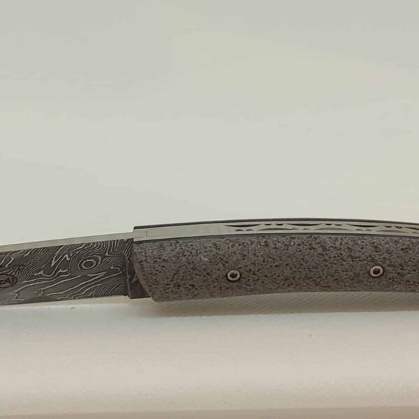 Le Thiers Locau Pierre de Lave et damas